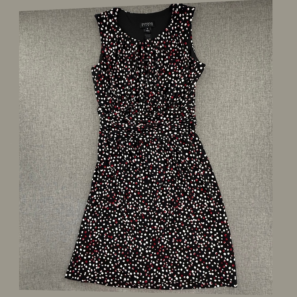 En‎ Focus Studio A-Line Dress Size 8 Sleeveless Round Pleated Neckline Squares